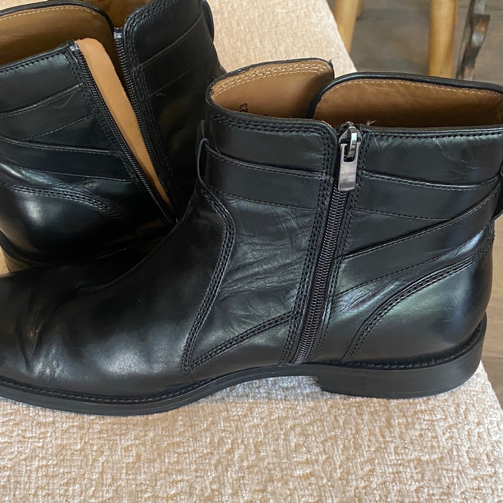 Johnston & Murphy Black Leather  Boots with Side Buckle size 12M - Picture 5 of 8